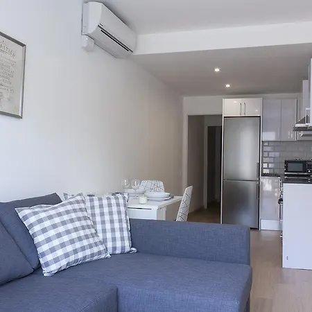 Flateli Roger 6 Apartment Barcelona