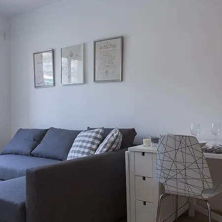 Flateli Roger 6 Apartment Barcelona