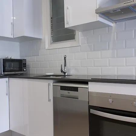 Flateli Roger 6 Apartment Barcelona