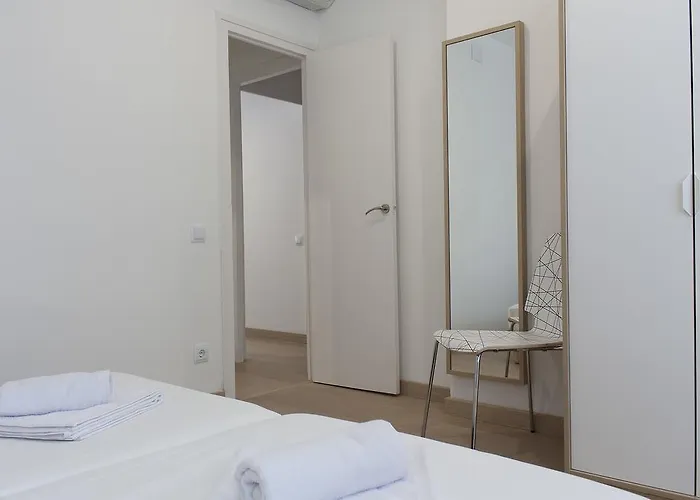 Appartement Flateli Roger 6 *